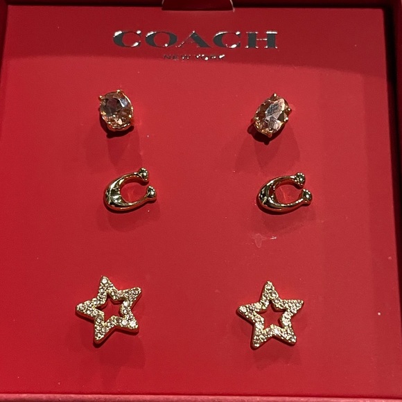 Coach Signature Gold Star Stud “C” Earrings Set BRAND NEW - Picture 3 of 3